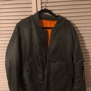 Alpha Industries Silver Bomber